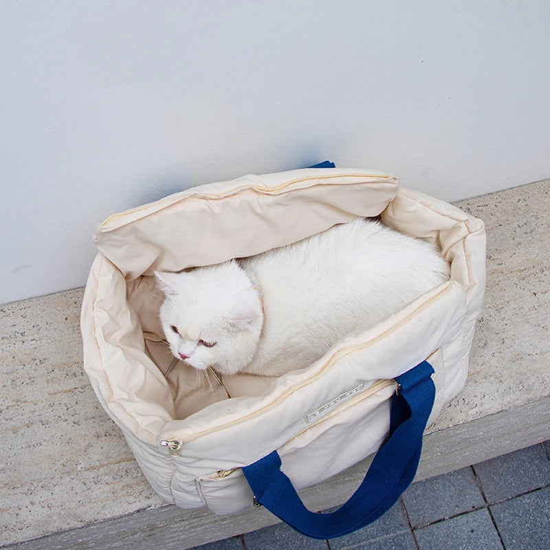 Warm Pet Bag Loose and Thick Comfortable Easy to Clean Pet Travel Bag Pet Cat Supplies Suitable for Small Dogs Pet Shoulder Bag